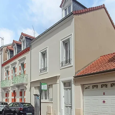 度假居 La Maison Dubessay - Grande Maison De Avec Terrasse 维琪
